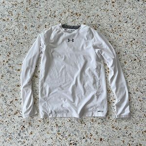 UNDER ARMOUR WHITE FITTED SHIRT
